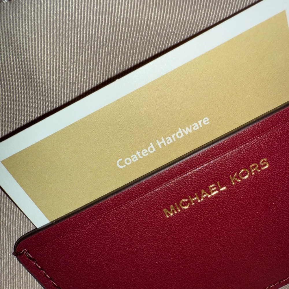 Michael Kors Small Pouchette shoulder crossbody bag in Mulberry (Burgundy) - Picture 8 of 11